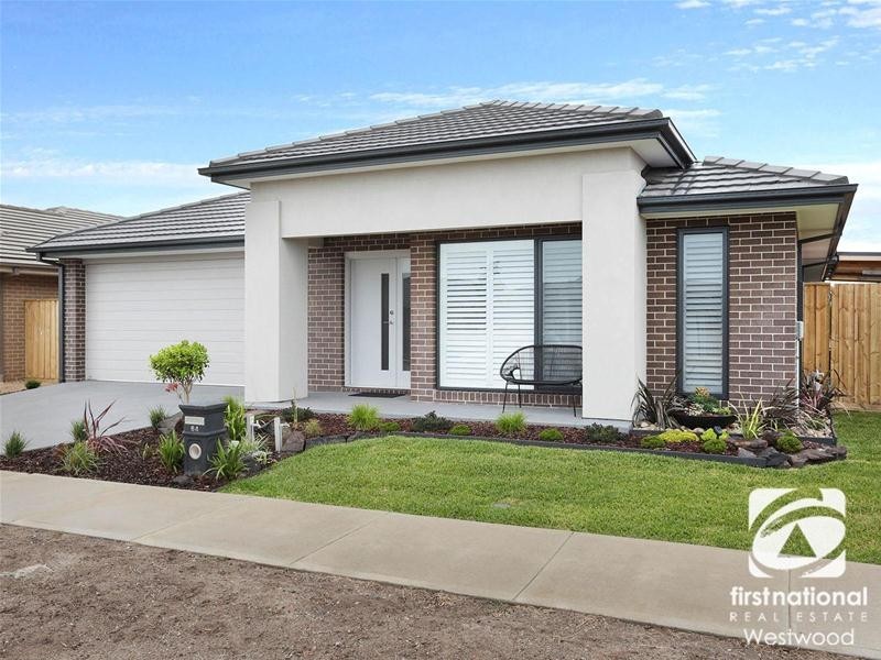 64 Taworri Crescent, Werribee VIC 3030