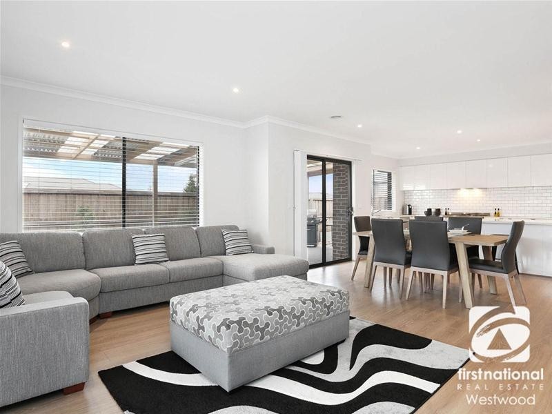 64 Taworri Crescent, Werribee VIC 3030