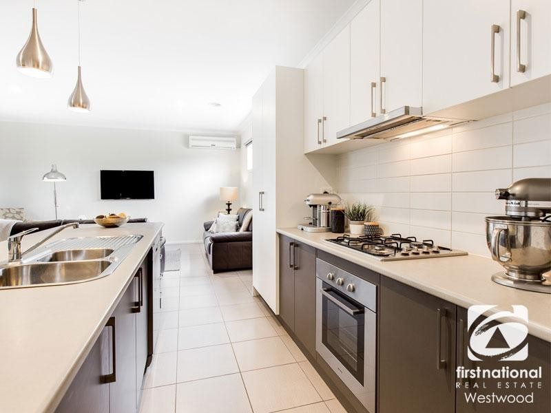 1/11 Annarosa Court, Werribee VIC 3030