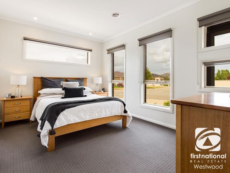 1/11 Annarosa Court, Werribee VIC 3030