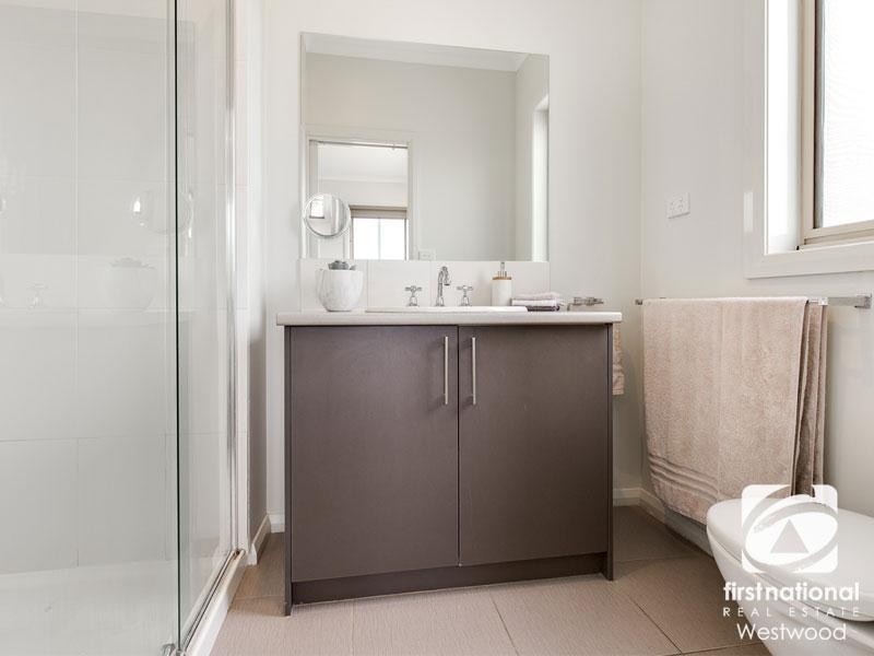 1/11 Annarosa Court, Werribee VIC 3030