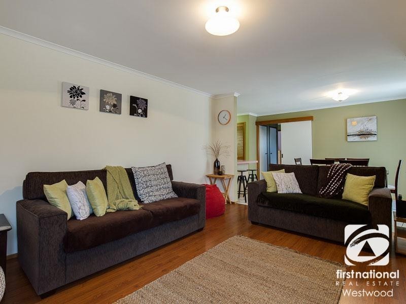 2/38 Julier Crescent, Hoppers Crossing VIC 3029