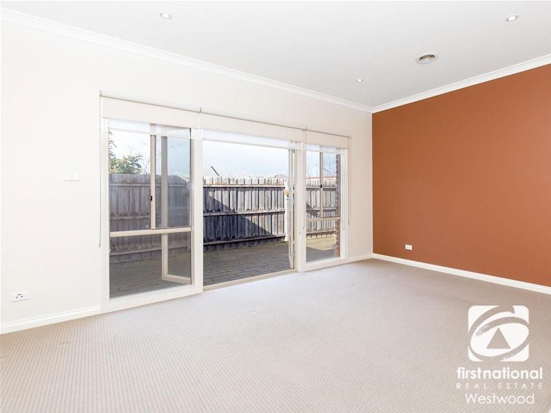 6 Stokes Court, Point Cook VIC 3030