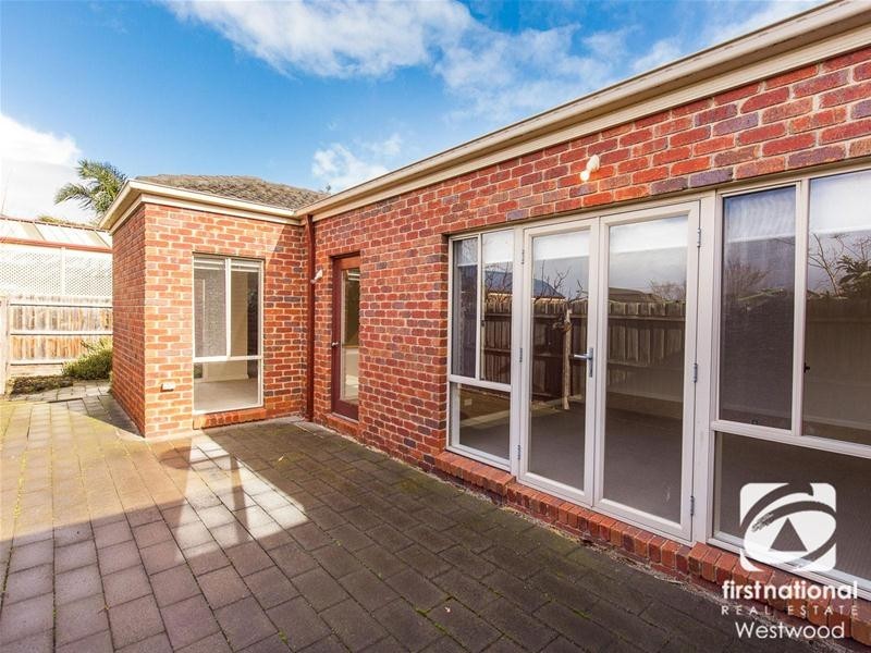 6 Stokes Court, Point Cook VIC 3030