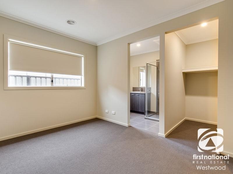 54 Rockgarden Drive, Truganina VIC 3029