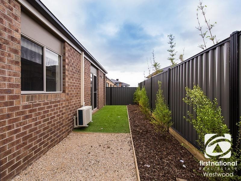 54 Rockgarden Drive, Truganina VIC 3029