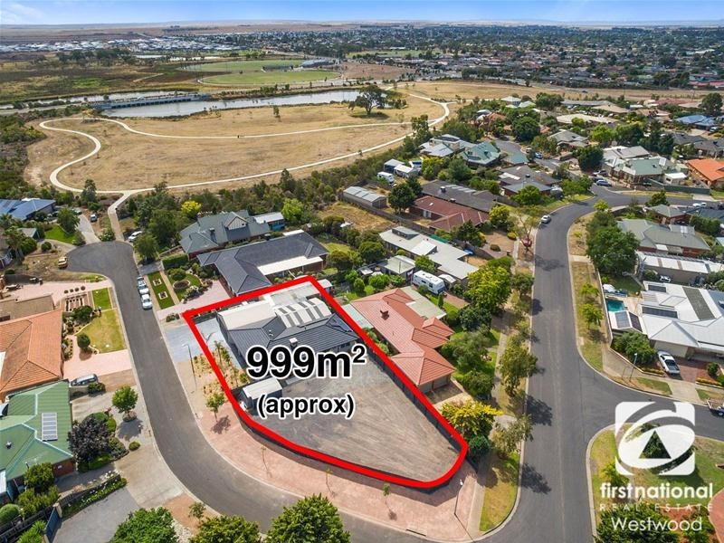 10 Dalvista Court, Werribee VIC 3030