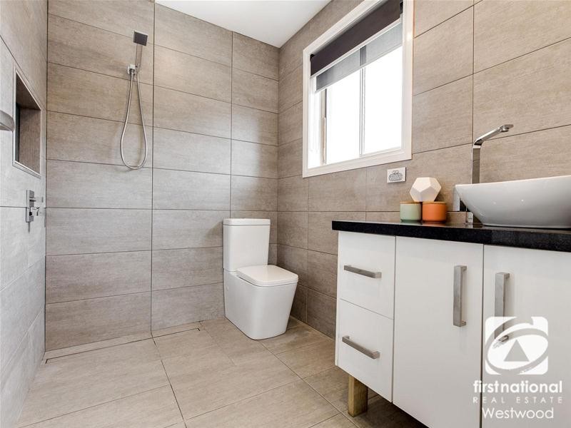 10 Dalvista Court, Werribee VIC 3030