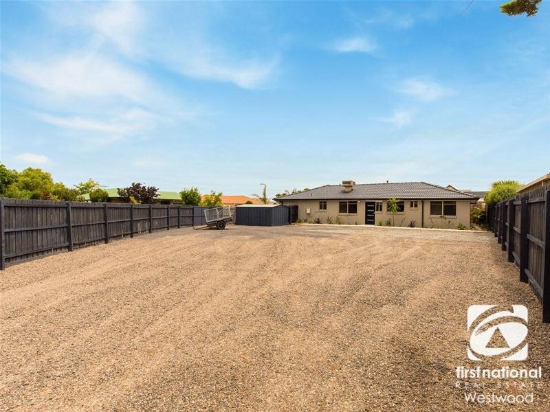 10 Dalvista Court, Werribee VIC 3030