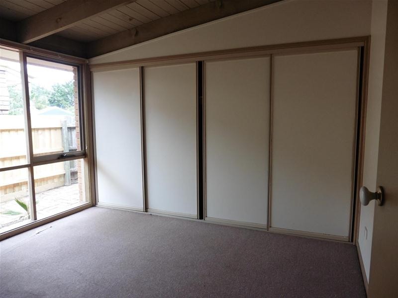 2 Lorena Close, Hoppers Crossing VIC 3029