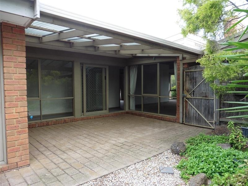 2 Lorena Close, Hoppers Crossing VIC 3029