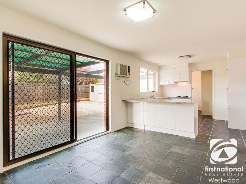 13 Sanderling Street, Werribee VIC 3030