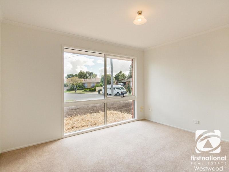 13 Sanderling Street, Werribee VIC 3030