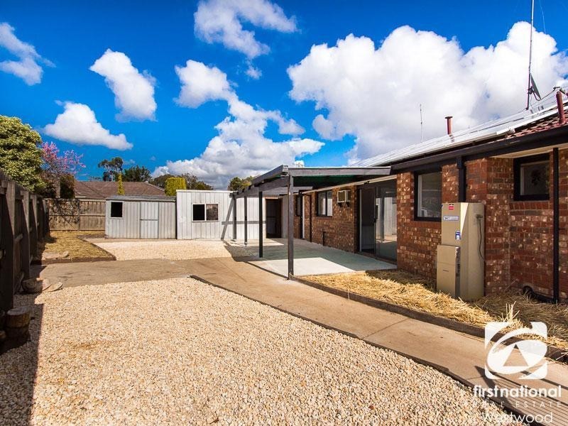 13 Sanderling Street, Werribee VIC 3030