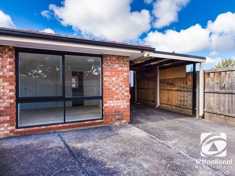 13 Sanderling Street, Werribee VIC 3030