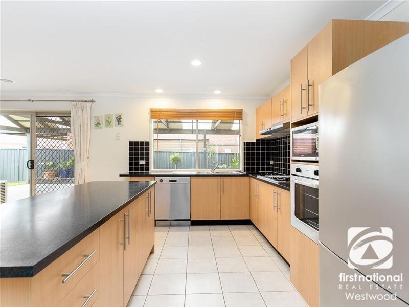 13 Yarra Gum Road, Wyndham Vale VIC 3024