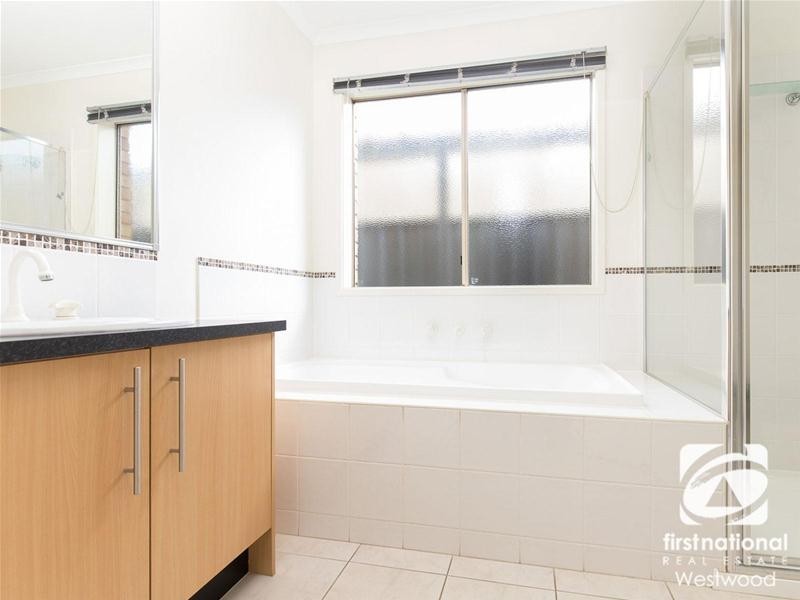 13 Yarra Gum Road, Wyndham Vale VIC 3024