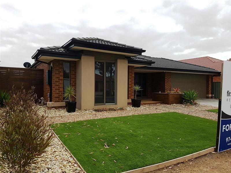 6 Elmslie Street, Wyndham Vale VIC 3024