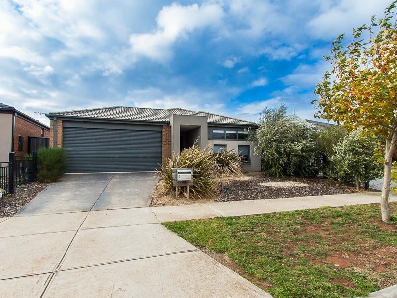 17 Inverell Parkway, Tarneit VIC 3029