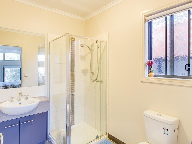 17 Inverell Parkway, Tarneit VIC 3029