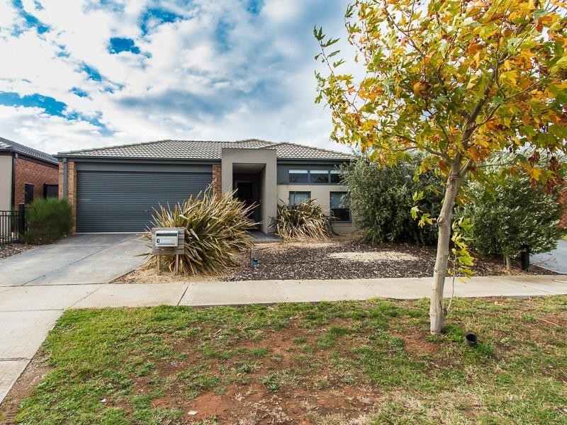 17 Inverell Parkway, Tarneit VIC 3029