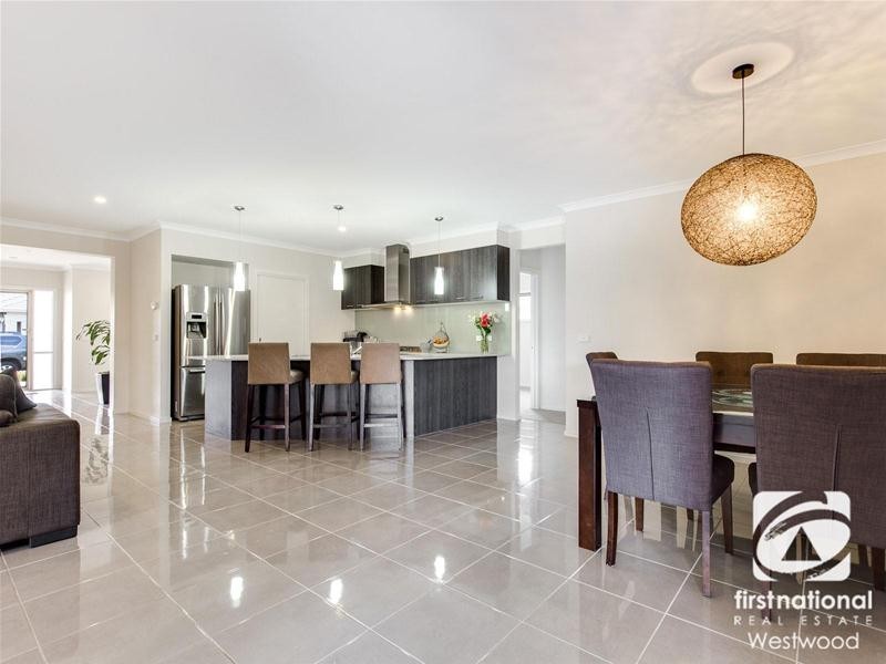 35 Kingbird Avenue, Tarneit VIC 3029