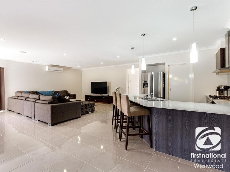 35 Kingbird Avenue, Tarneit VIC 3029