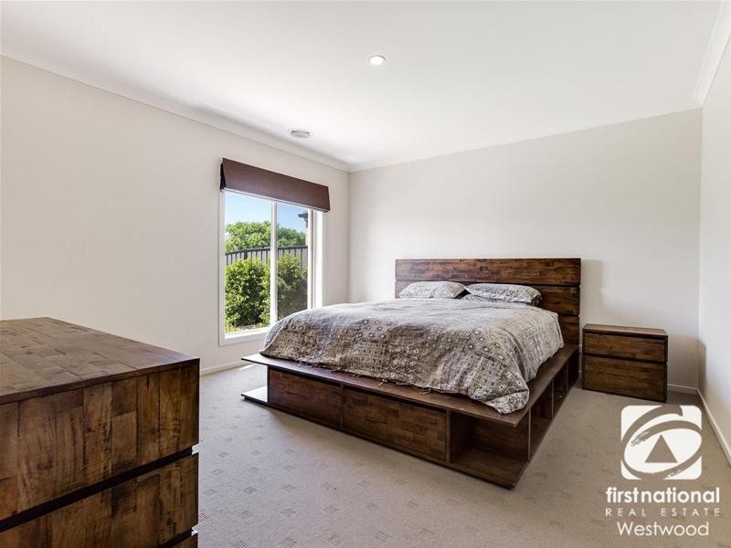 35 Kingbird Avenue, Tarneit VIC 3029