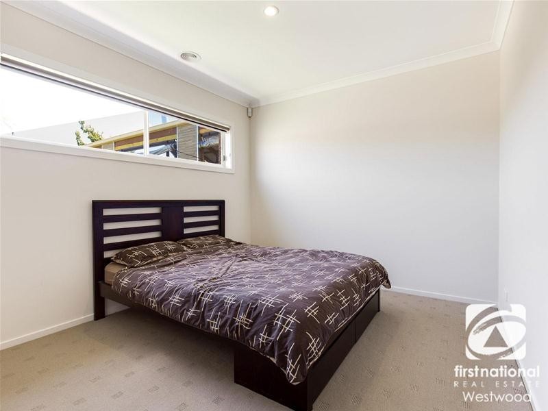 35 Kingbird Avenue, Tarneit VIC 3029