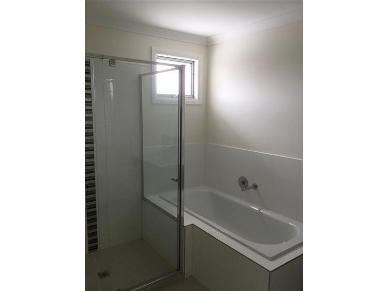 18 Quarbing Street, Werribee VIC 3030