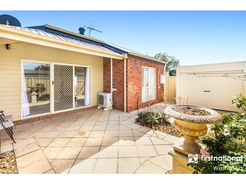 2B Wattle Avenue, Werribee VIC 3030