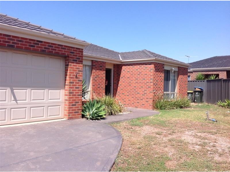 4 Manifera Close, Wyndham Vale VIC 3024