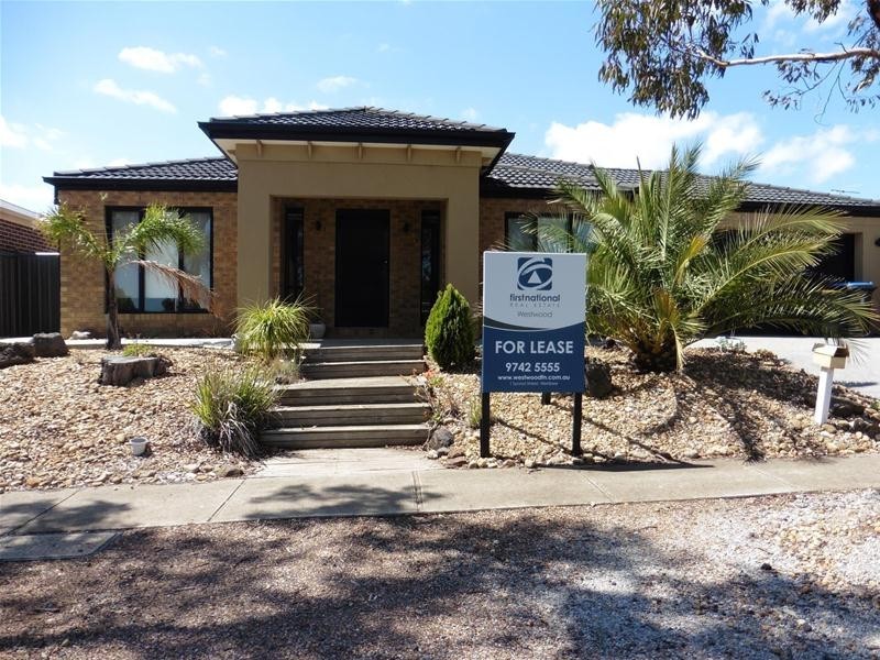 8 Fortescue Boulevard, Wyndham Vale VIC 3024