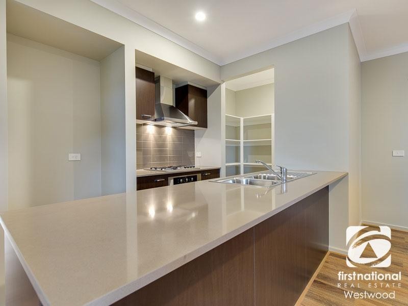 54 Rockgarden Drive, Truganina VIC 3029