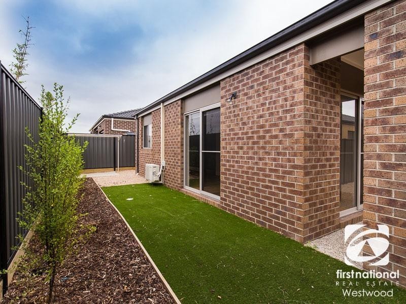 54 Rockgarden Drive, Truganina VIC 3029