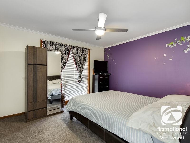 2 Westbourne Drive, Wyndham Vale VIC 3024