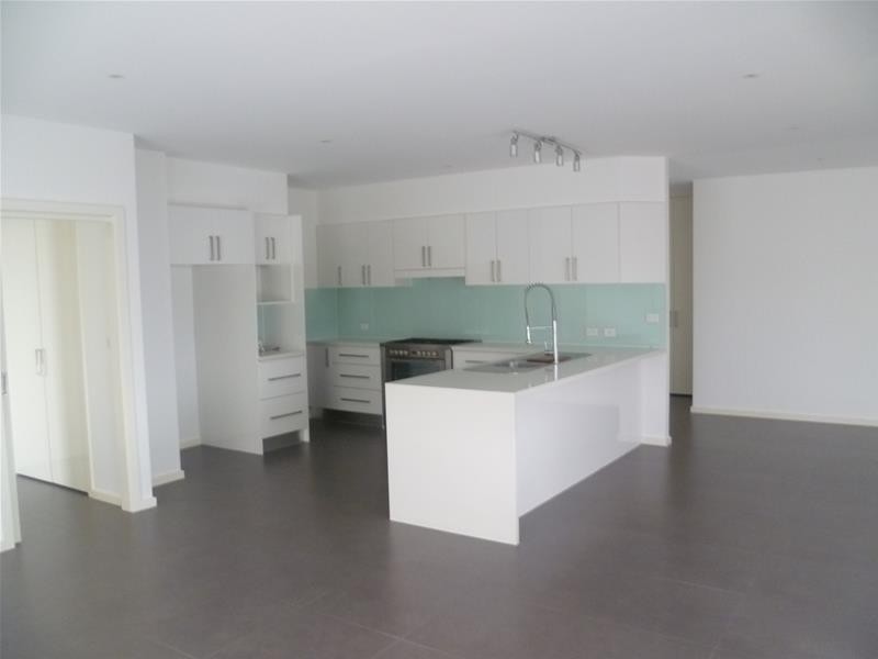 27 Tarango Drive, Point Cook VIC 3030