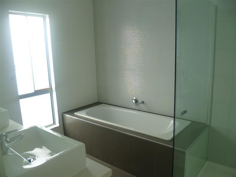 27 Tarango Drive, Point Cook VIC 3030