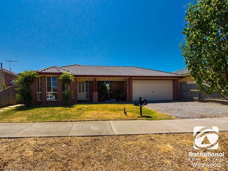 10 Bridlepath Drive, Truganina VIC 3029