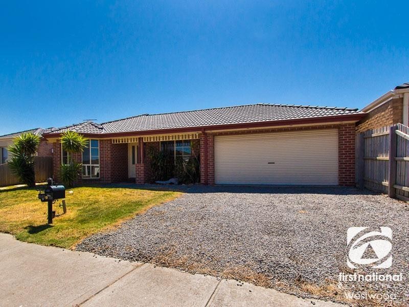 10 Bridlepath Drive, Truganina VIC 3029