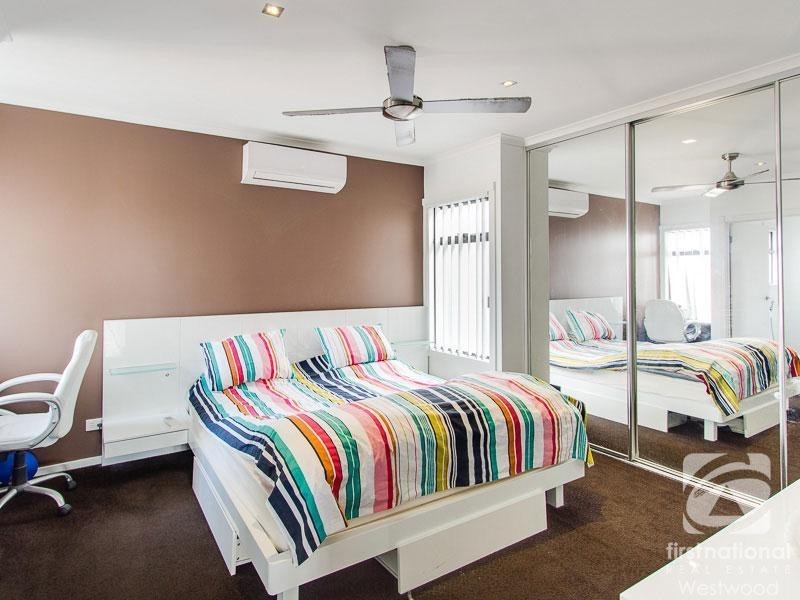 7 Gladstone Place, Werribee VIC 3030