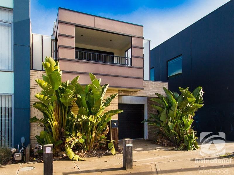 7 Gladstone Place, Werribee VIC 3030