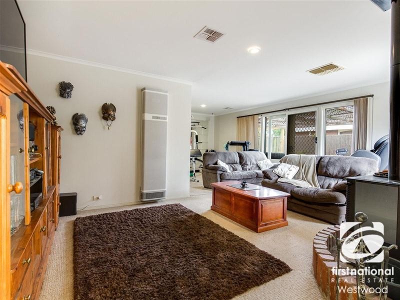 36 Woodville Park Drive, Hoppers Crossing VIC 3029