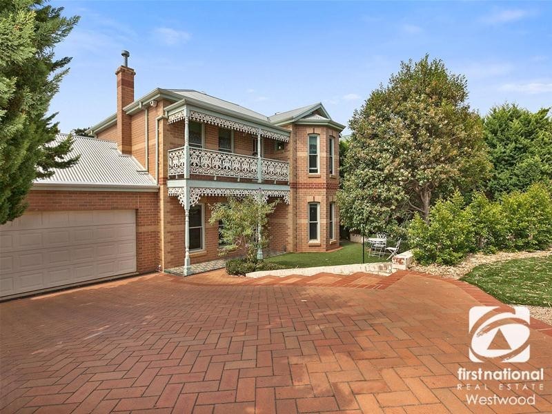 12 River Park Court, Werribee VIC 3030