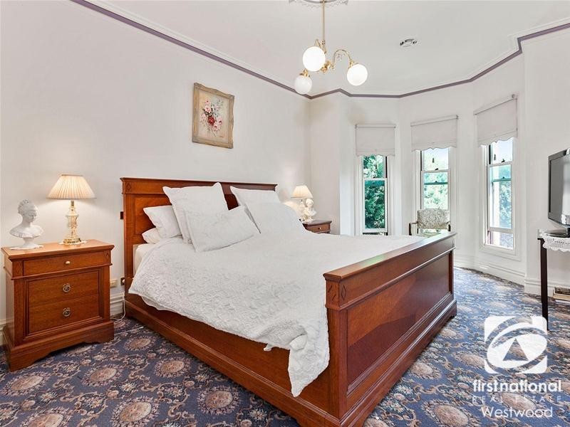 12 River Park Court, Werribee VIC 3030