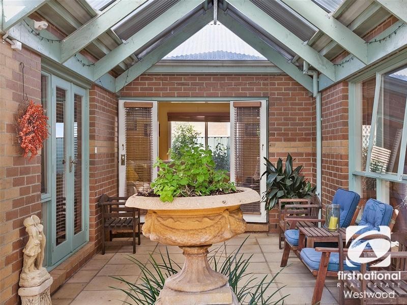 12 River Park Court, Werribee VIC 3030