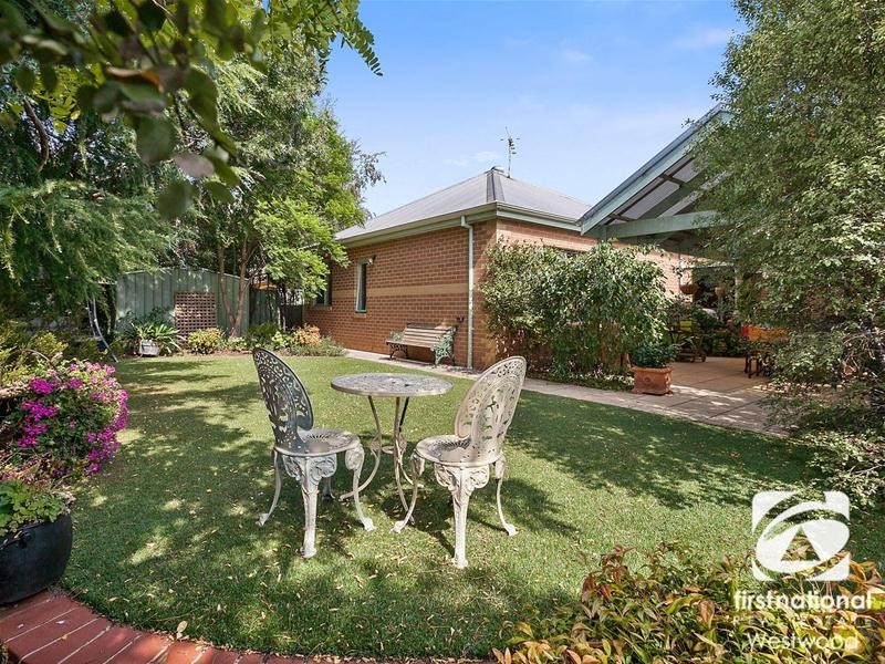 12 River Park Court, Werribee VIC 3030