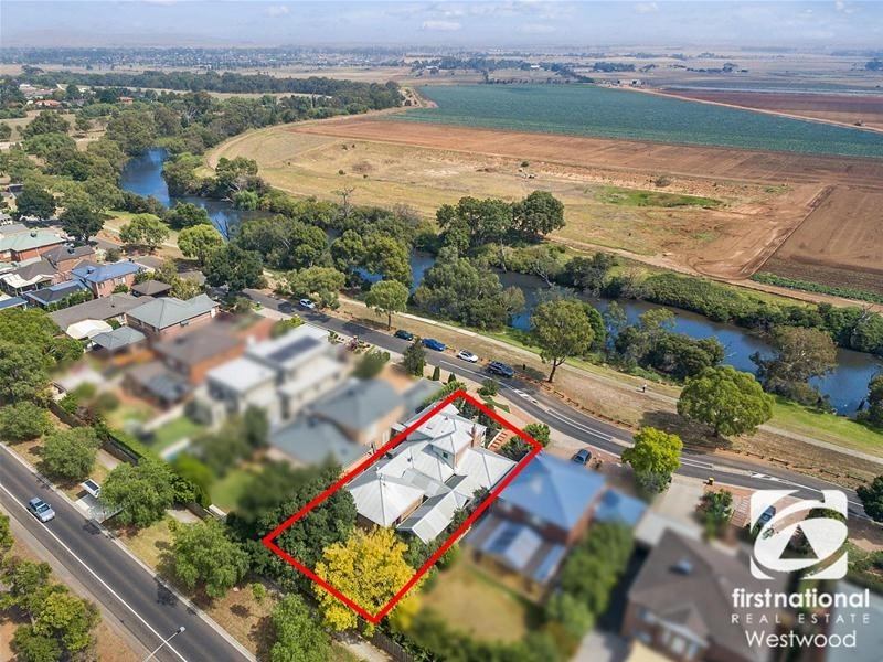12 River Park Court, Werribee VIC 3030