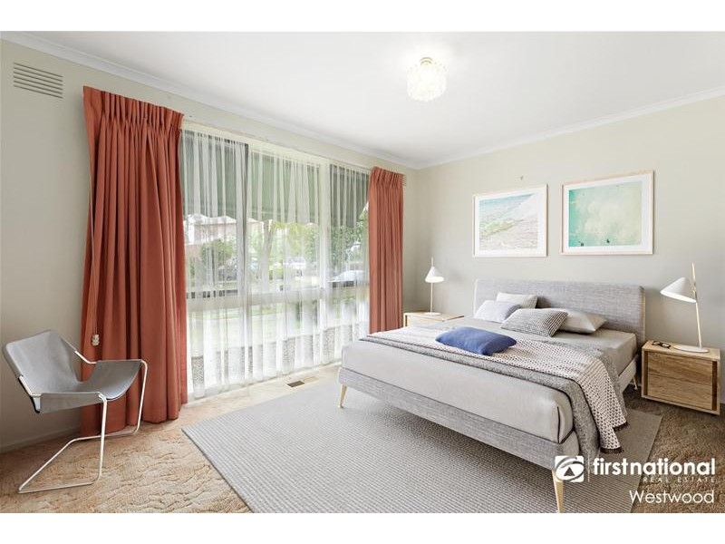 2 Manorvale Parade, Werribee VIC 3030