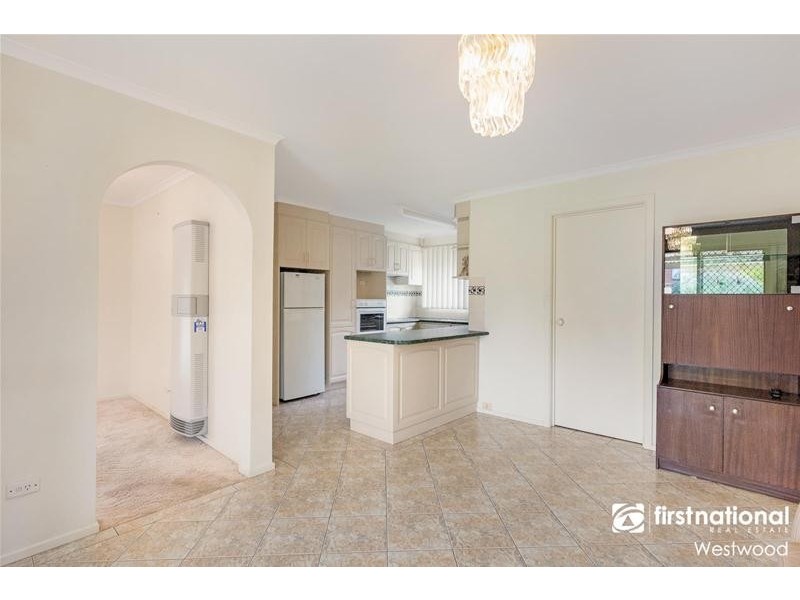 2 Manorvale Parade, Werribee VIC 3030